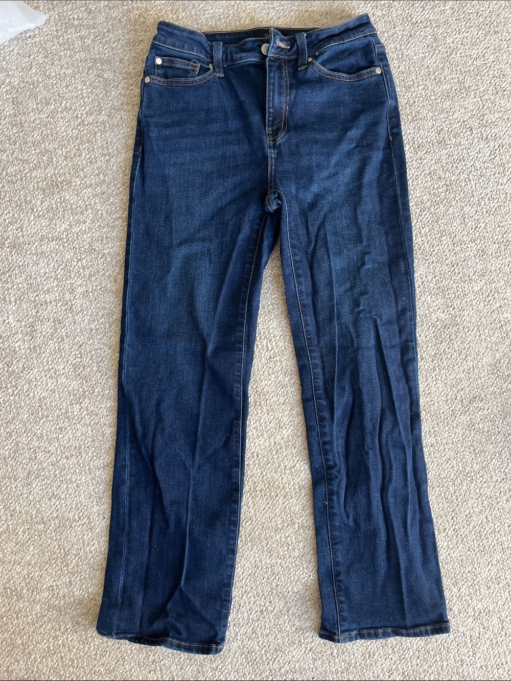 Quince Bella straight leg Jean